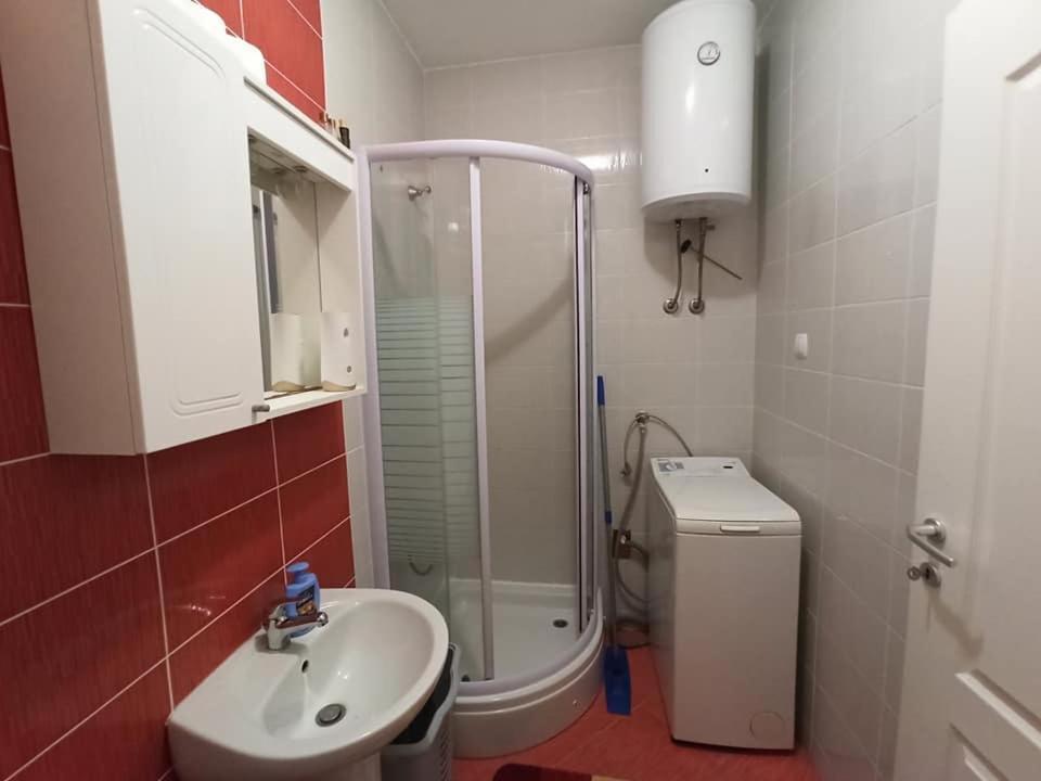 Omega Hotel Doboj Ngoại thất bức ảnh